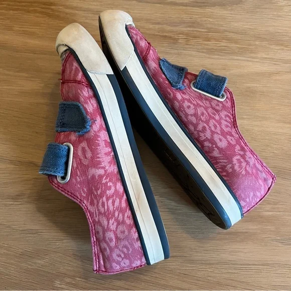 Keen size 2 Coronado w/ velcro straps pink leopard patten plaid, canvas sneakers - Picture 5 of 10